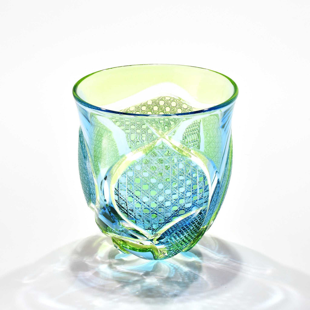 「翠雨（すいう）」宙吹ぐい吞み（水色・翠）