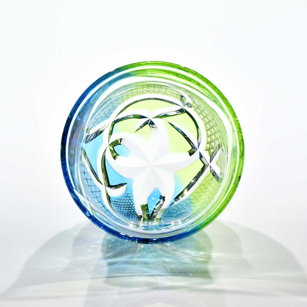 「翠雨（すいう）」宙吹ぐい吞み（水色・翠）